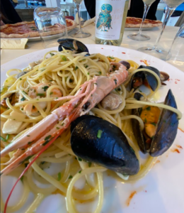 spaghetti allo scoglio la rotonda