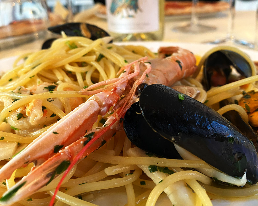 Spaghetto allo Scoglio - menù